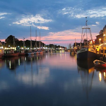 Haus Seazeit, Meersicht Rostock Bagian luar foto